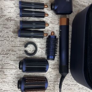 🎁 Dyson Airwrap Complete – Prussian Blue/Copper – Perfect Holiday Gift! 🎁